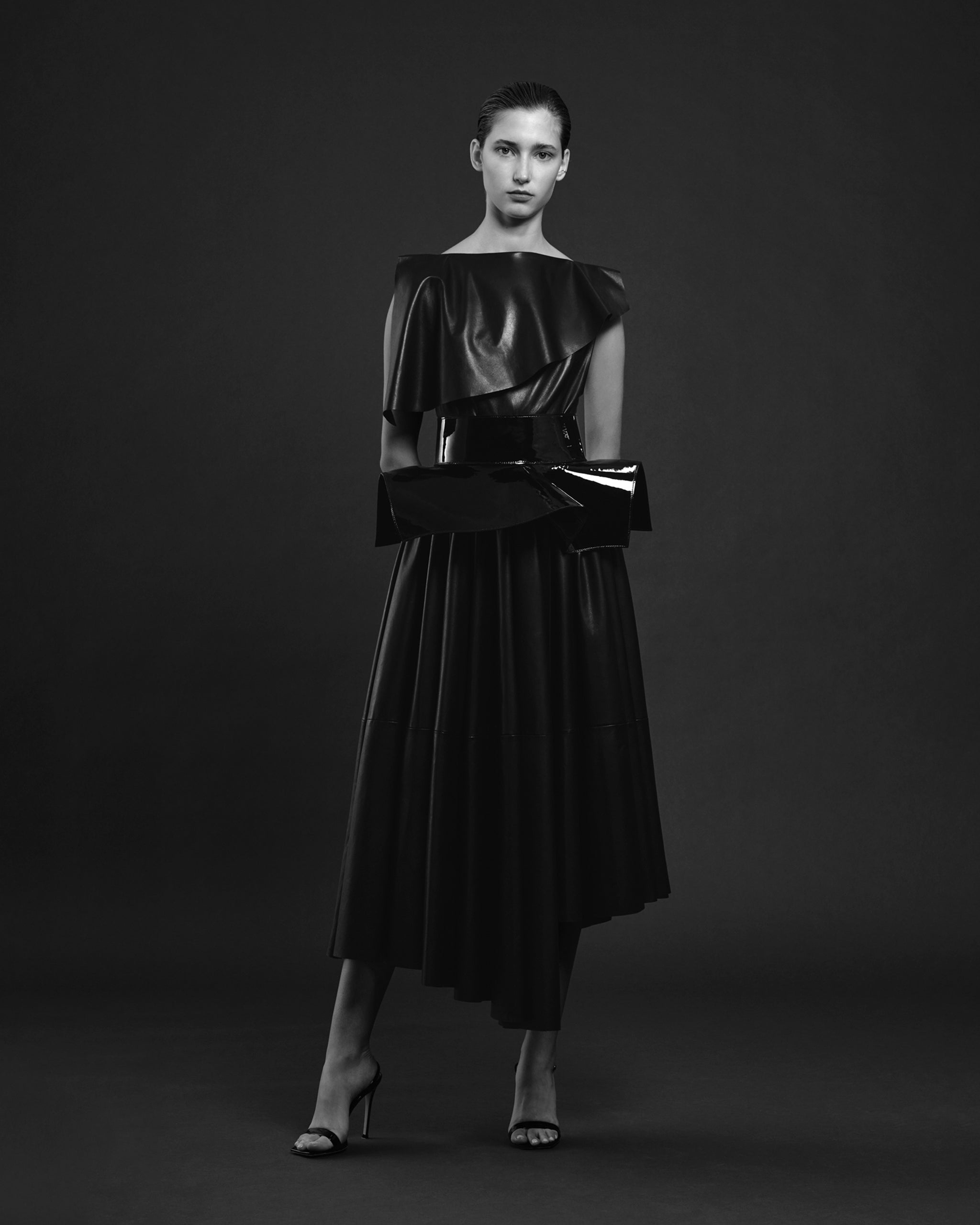 CELA DRESS IN SOFT LAMBSKIN AND CALA BELT IN PATENT LEATHER | Spring Summer 24 | Salon 1884